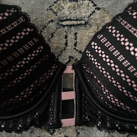 EUC Victoria Secret Very Sexy Lace Lightly-Lined Plunge Bra Sz: 34C - Picture 4 of 17